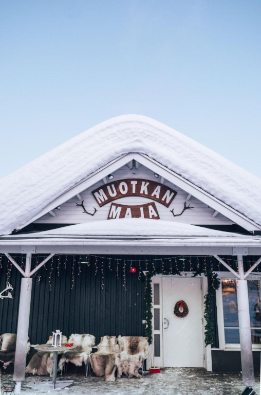 Wilderness Hotel Muotka & Igloos