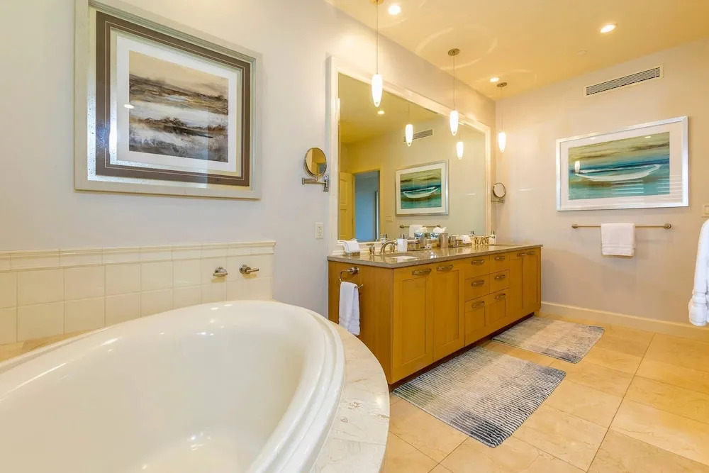 Ho'olei Ocean View Rooms by Coldwell Banker Island Vacations