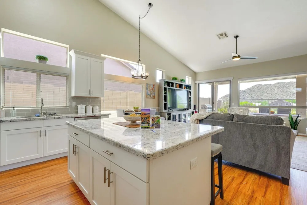 On Fairway! Home w/ Private Hot Tub & Pool in Mesa