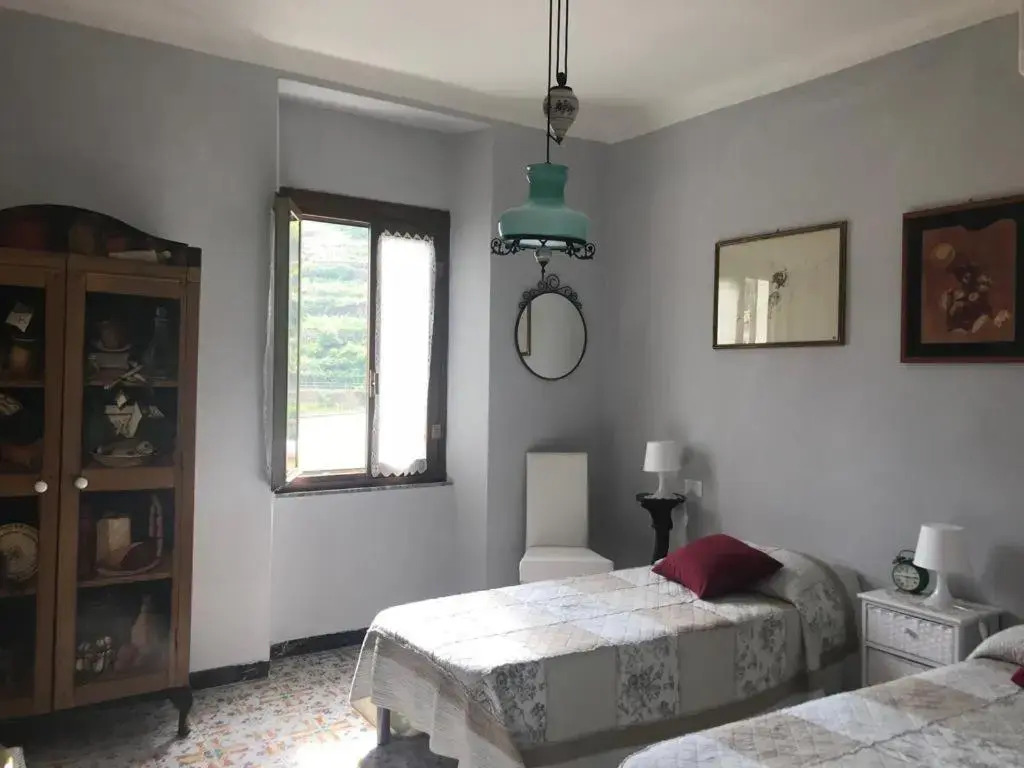 Pearl Gray House (in Manarola 5terre)