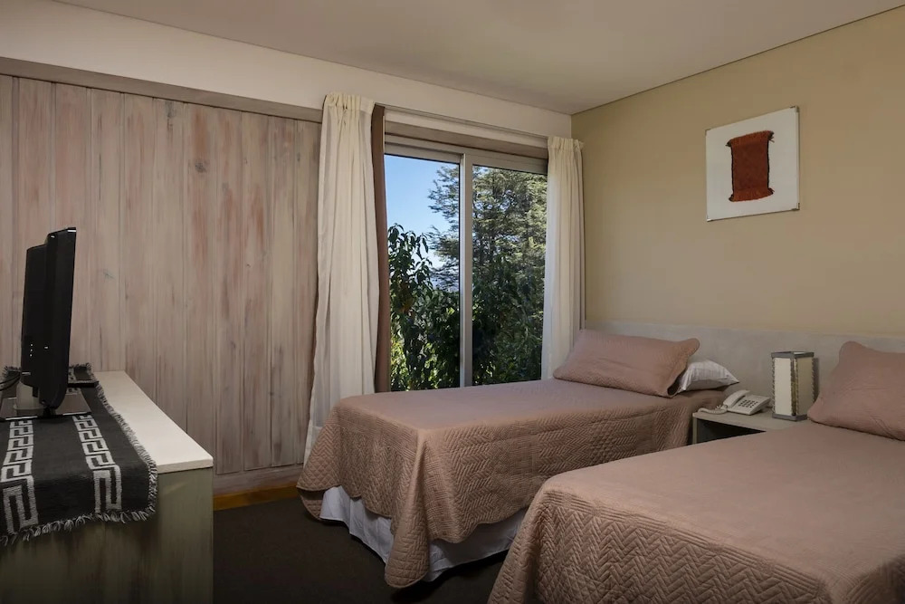 Bahía Montaña Resort