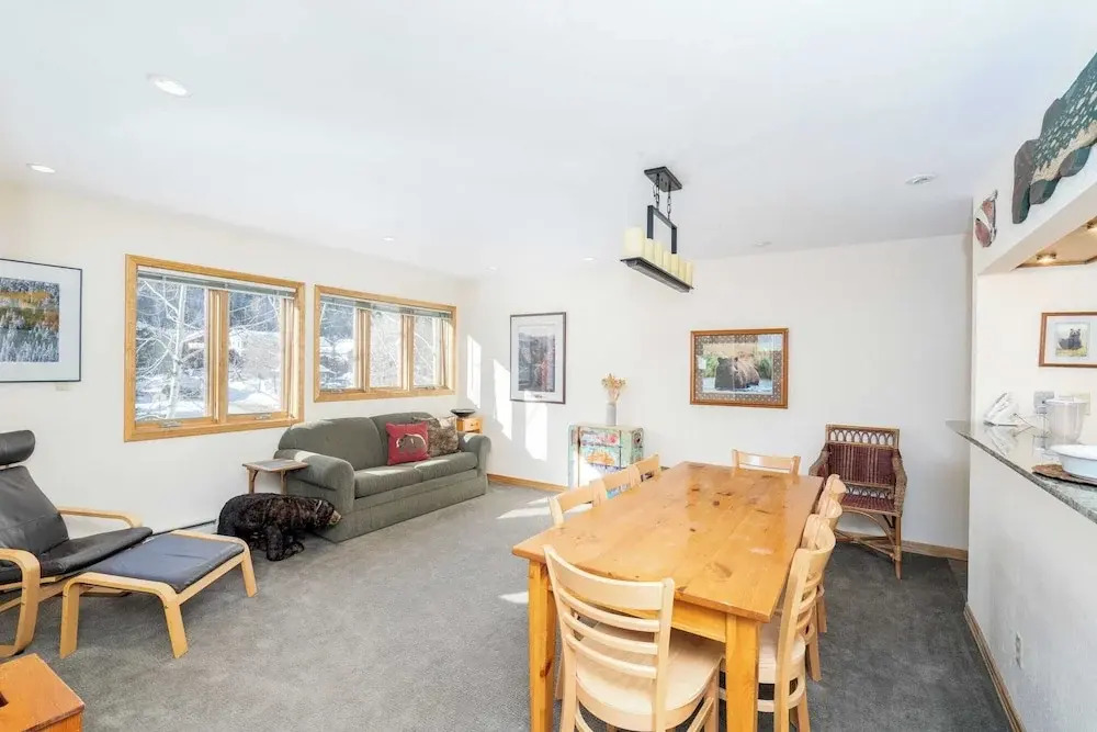 Lulu City 4B by AvantStay Beautiful Condo 100 yards from Lift #7