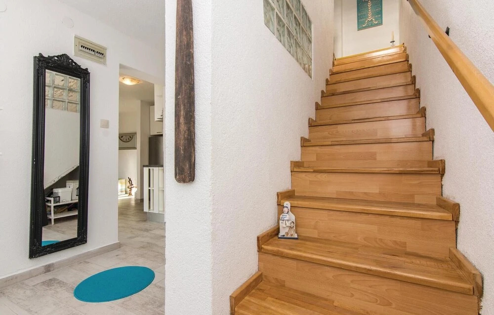 Two-Bedroom Holiday Home In Privlaka-Sabunike