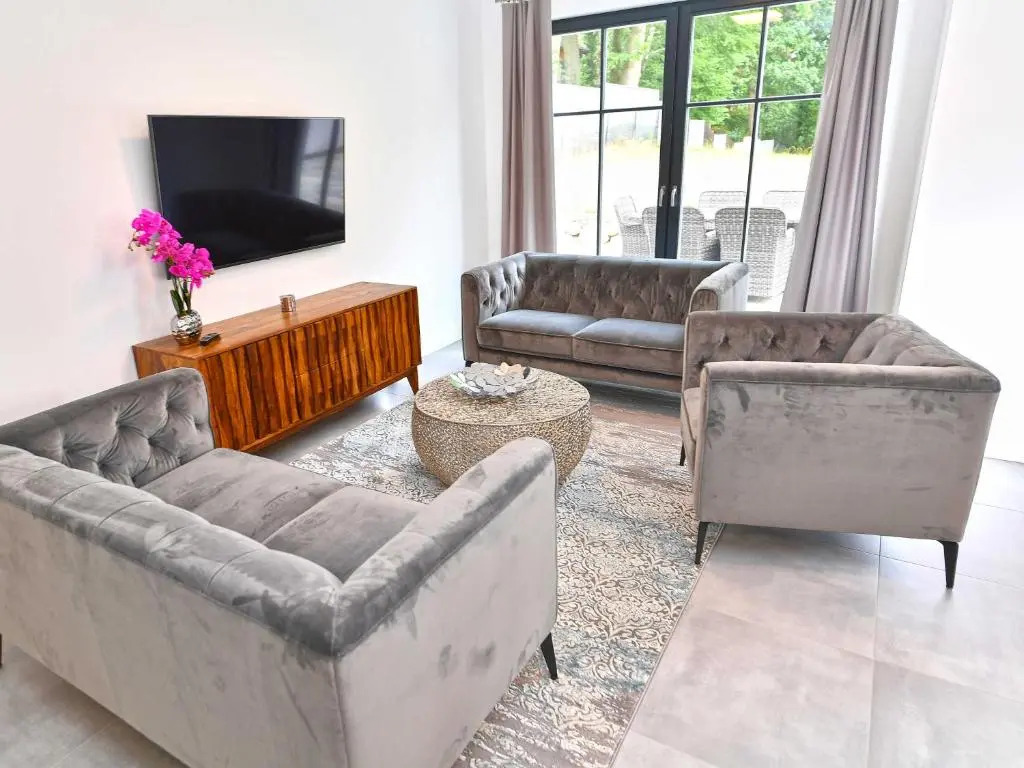 Villa LEVANTE in Binz - Gartenwohnung mit Kamin, Sauna, Terrasse