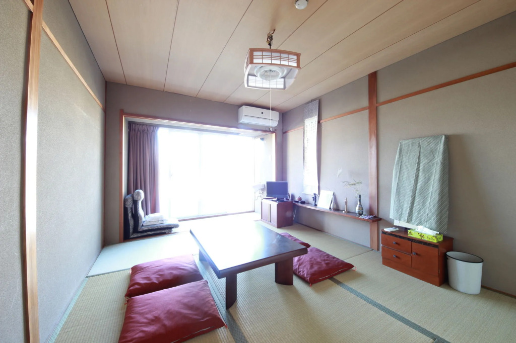 Shirahama White Beach House