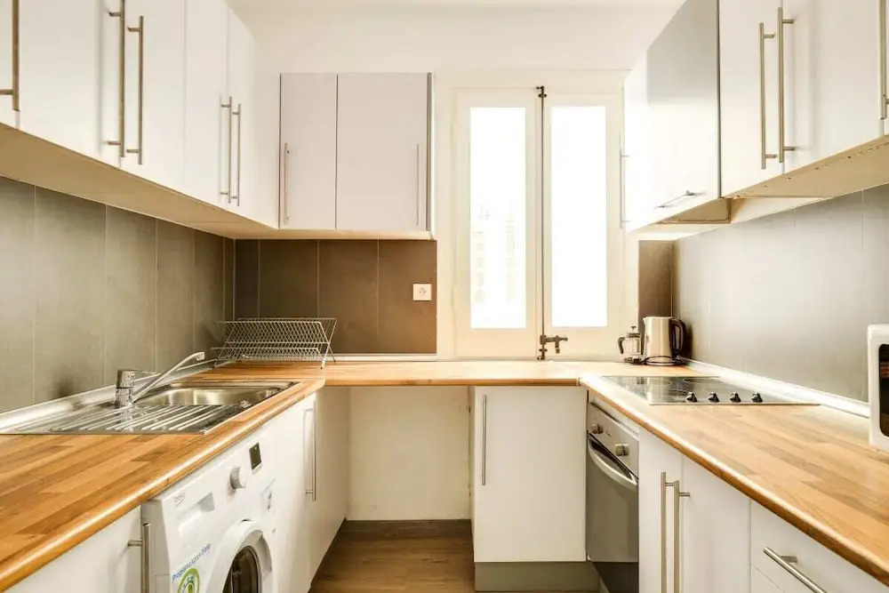 Spacious Refurbished 1bed Flat, Close to the Metro