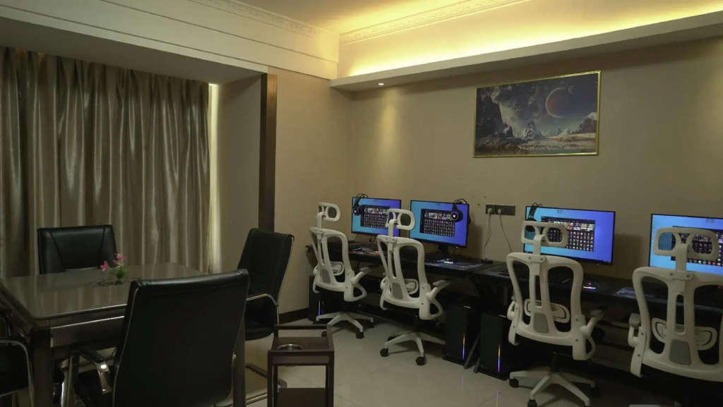 Liangde Hotel (Shenzhen Shajing Houting Subway Station)