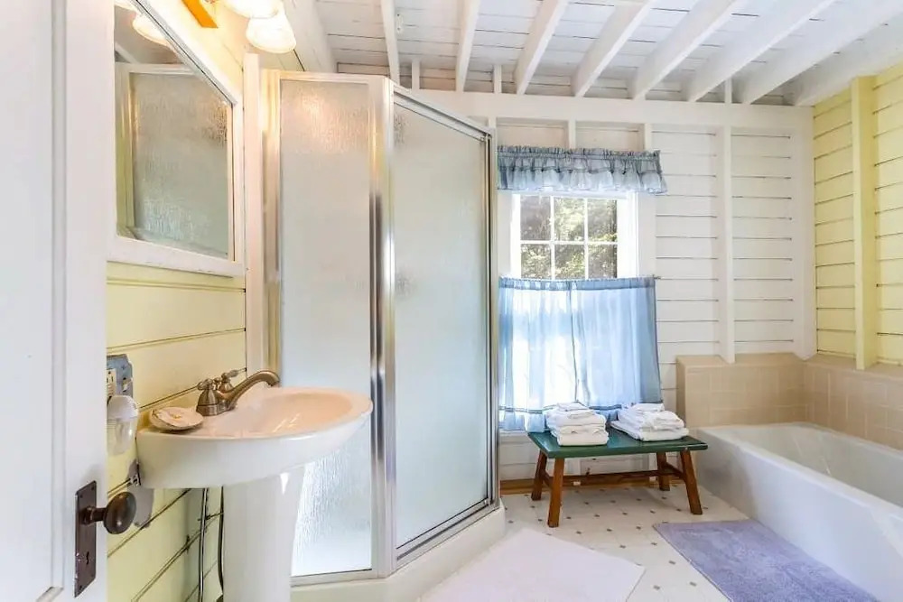 East Boothbay Oceanfront Home by RedAwning