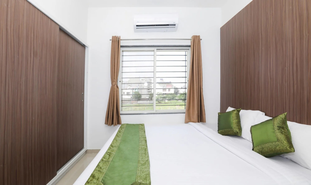 Treebo Sapphire Studio