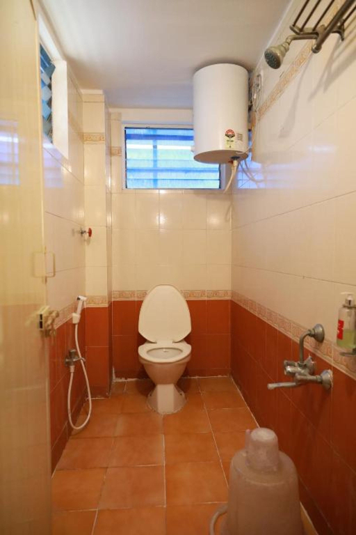 Sravanthy Inn