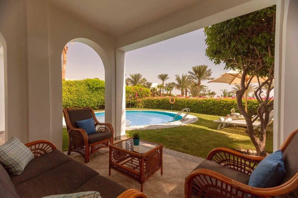An Amazing 2 Bedrrom Villa Overlloking the Red Sea Wirh its Private Pool