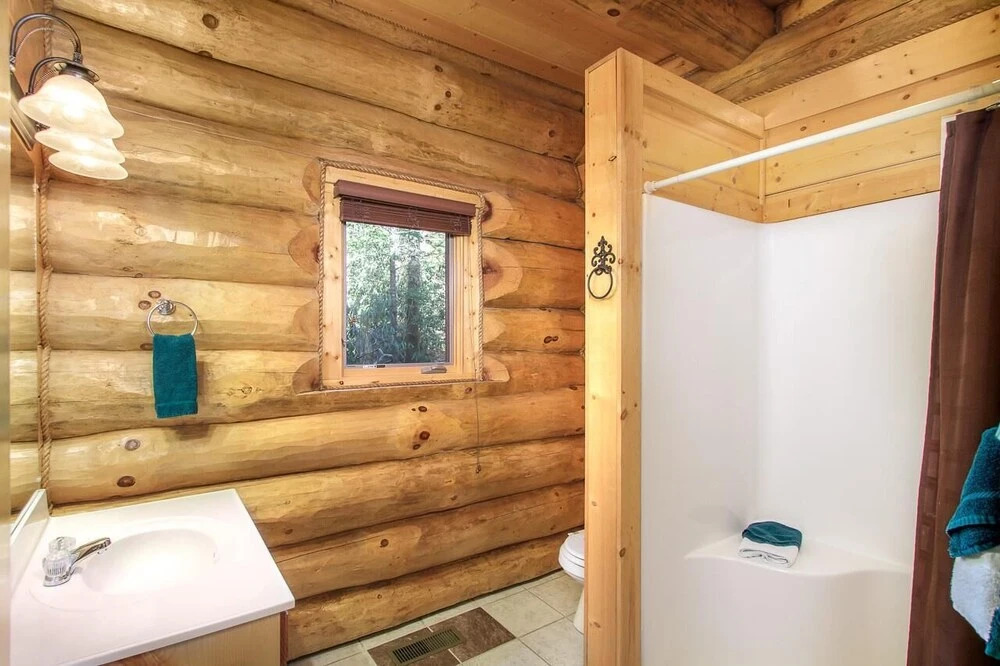 Aiden's Escape - 4 Br cabin by RedAwning