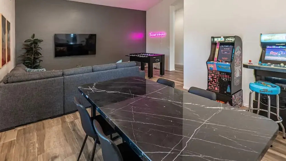 New Listing! Stylish 4 Bdrm W/pool and Game Room