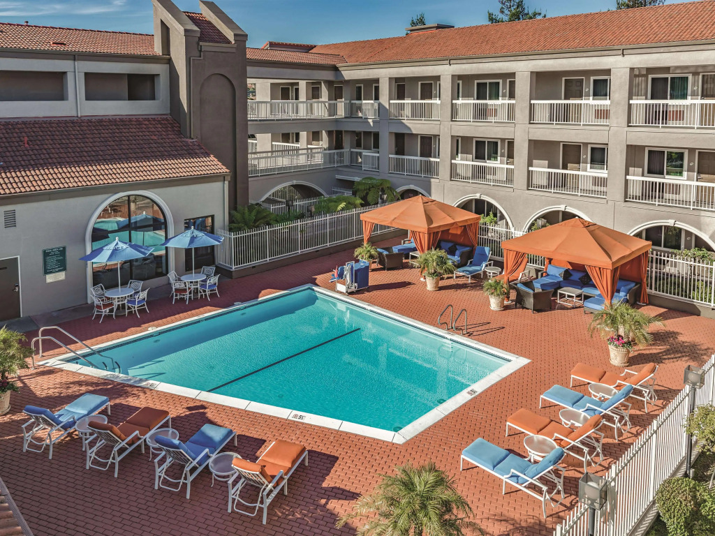 La Quinta Wyndham SFO Airport West Millbrae-Presidents Award Winner-FREE ARPRT SHTL