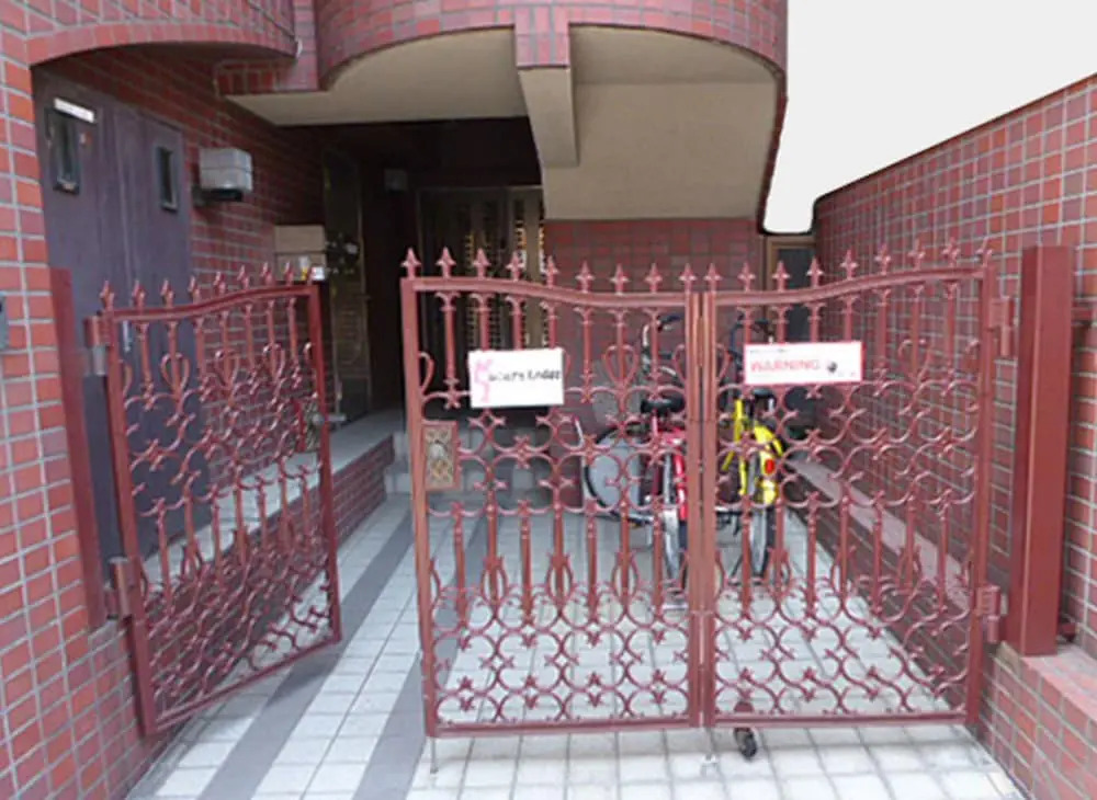 Womens Lodge - Hostel