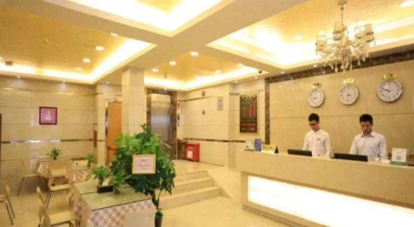 Glee Hotel