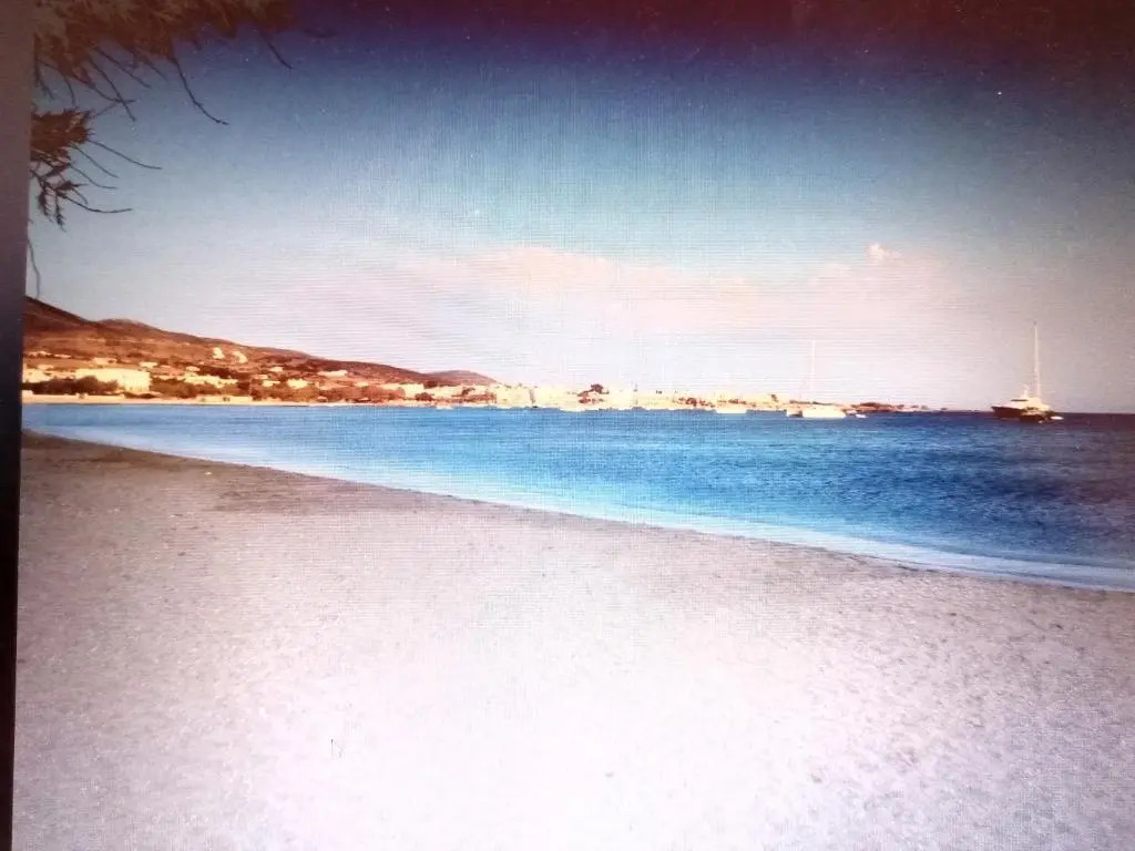 JOHNs HOUSE 3Bedroom Maisonette ΕΞΟΧΙΚΟ Alyki PAROS 50m from BEACH ideal for families