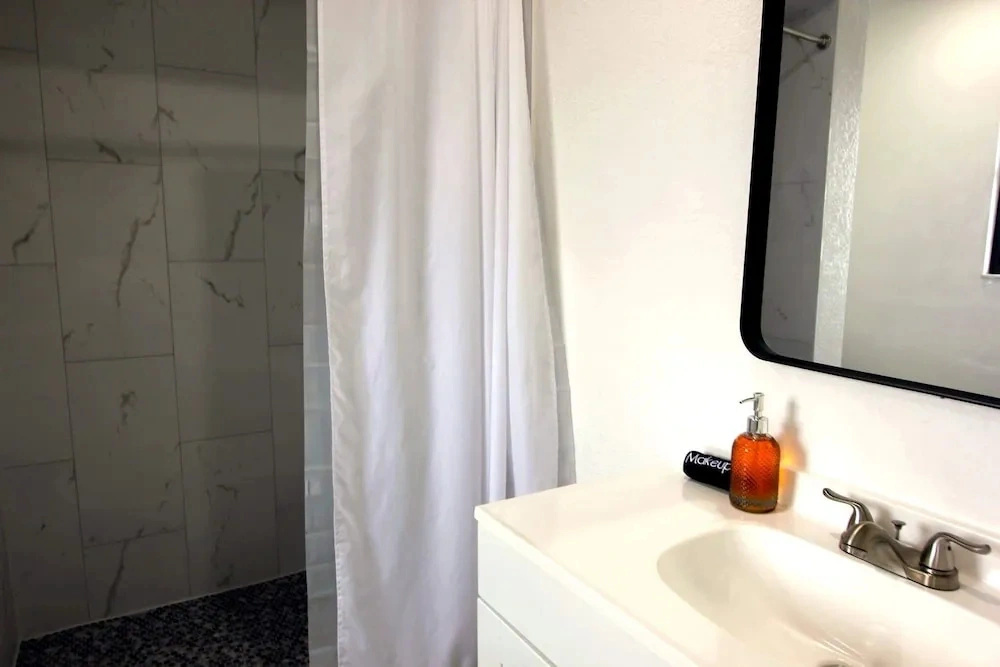 Cozy 2br Apartment in Cape Coral With Hot Tub U201