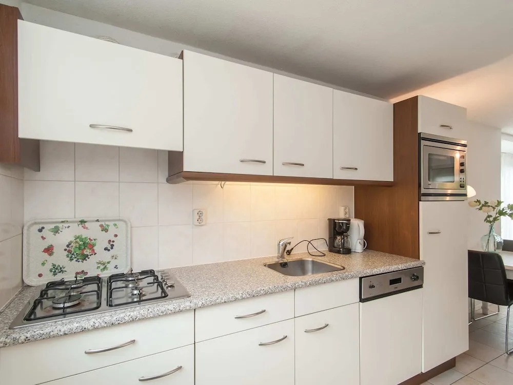Nice House with Large Garden in Noordwijk & near Sea