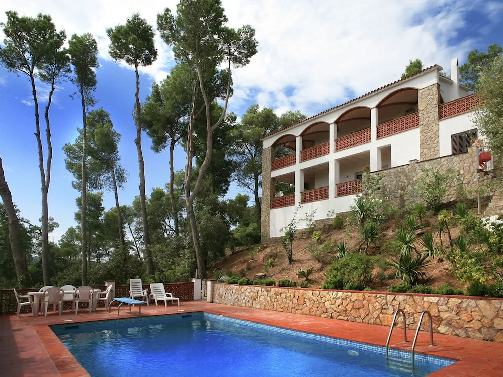 Captivating Holiday Home in Pals With Swimming Pool