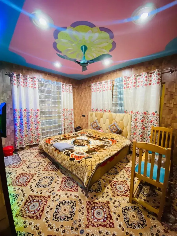 Gulmarg Palace Resorts