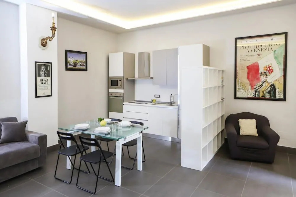 Palazzo Firrao - Stylish Apartment CAV