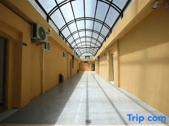 Urban 118 Chain Hotel (Exhibition Center Branch)