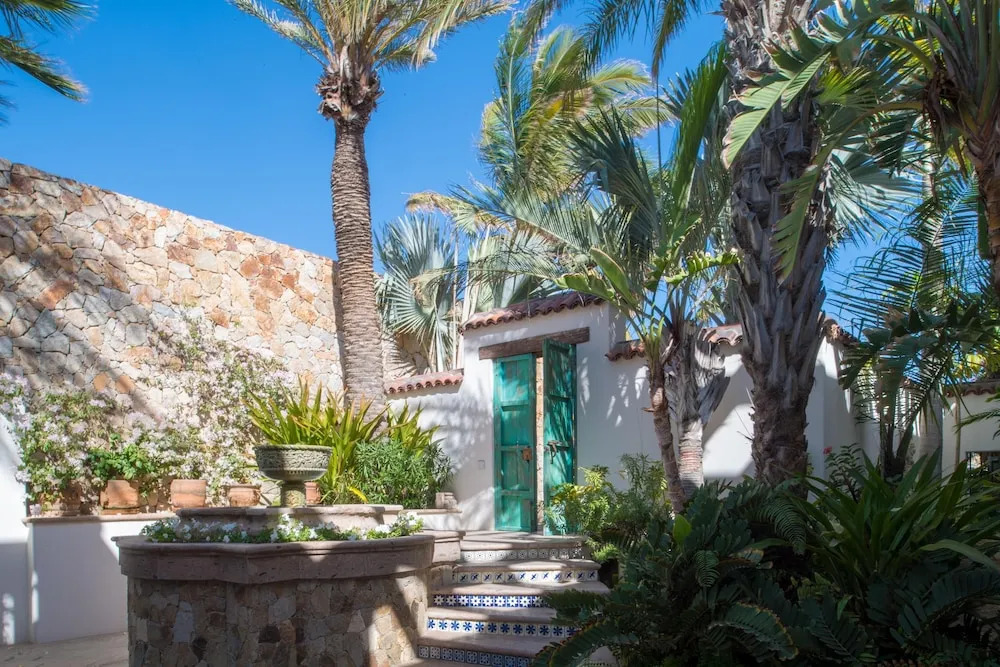 Sophisticated Cliffside Platinum Villa Turquesa 9BR Overlooking the Pacific