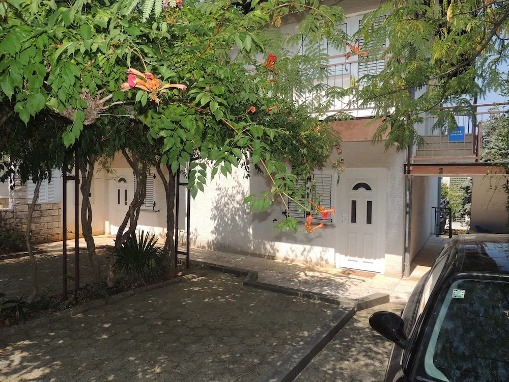 Apartments Dragica