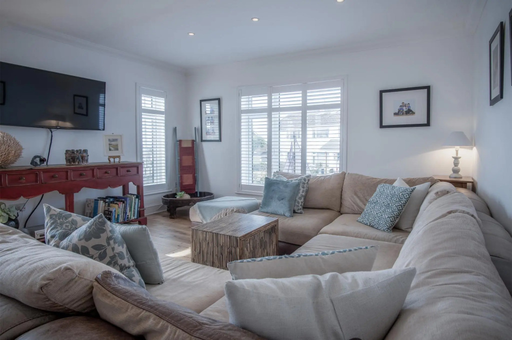 Town Heights - 3 Bedroom Holiday Home - Tenby