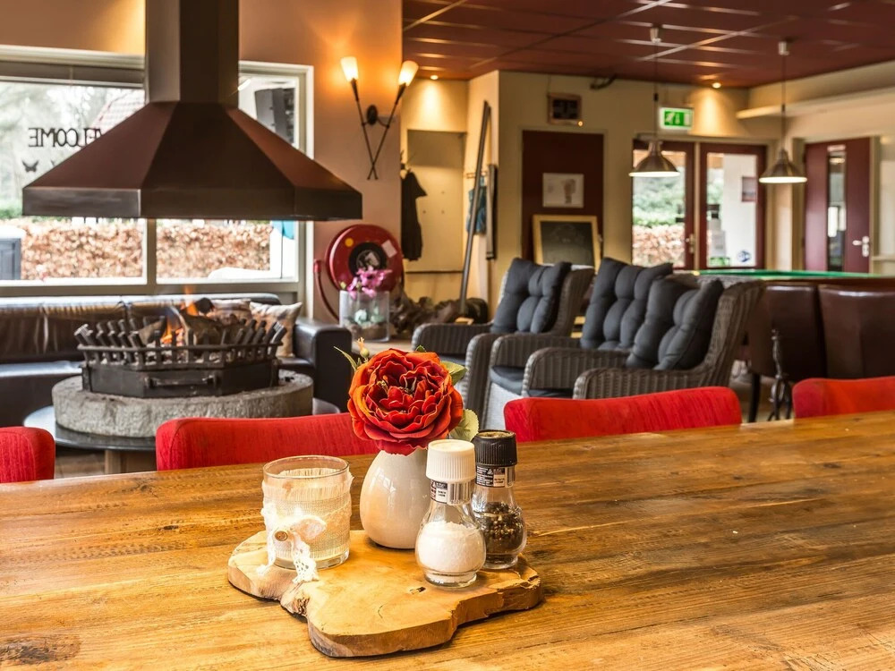 Forest Lodge in De Bult near Pool & Restaurant