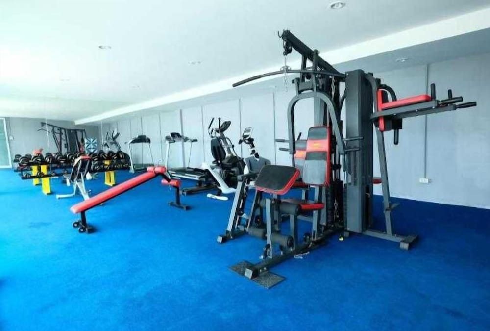 Townhouse Hillview Suites Pattaya Formerly Chatkaew Suites