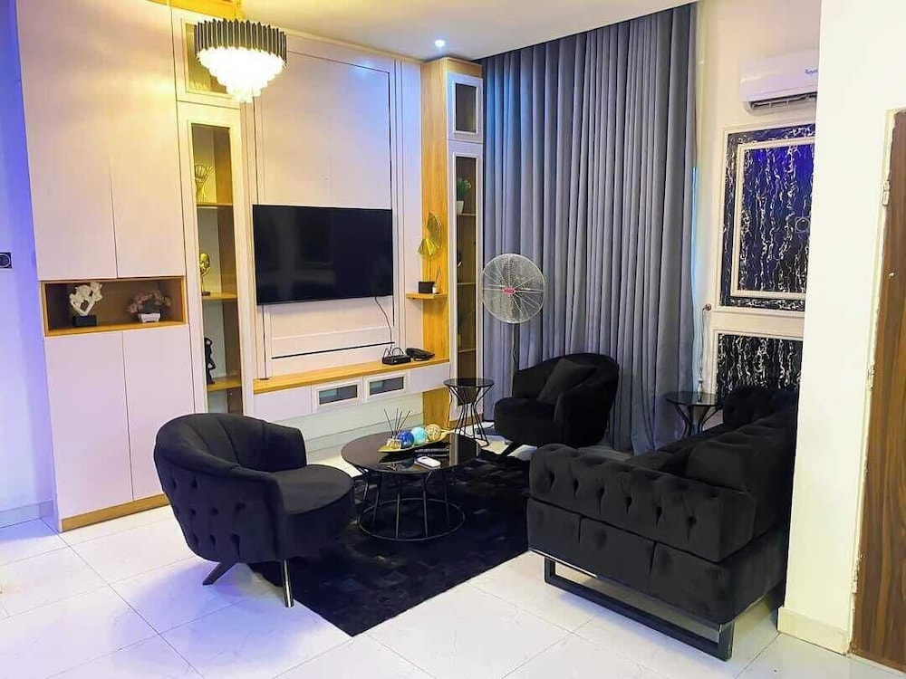 Treasure Court Apartment