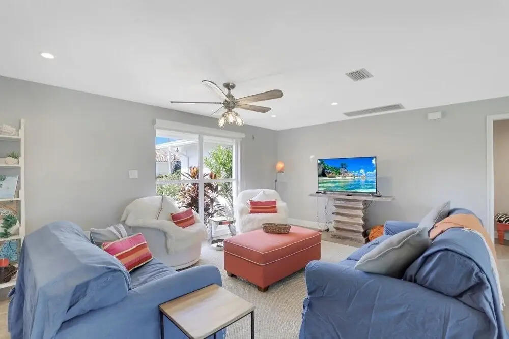Century Dr. 385 Marco Island Vacation Rental 3 Bedroom Home by Redawning