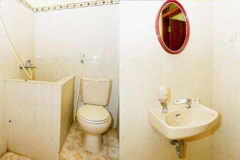Oyo 2356 Kost Omah Manahan