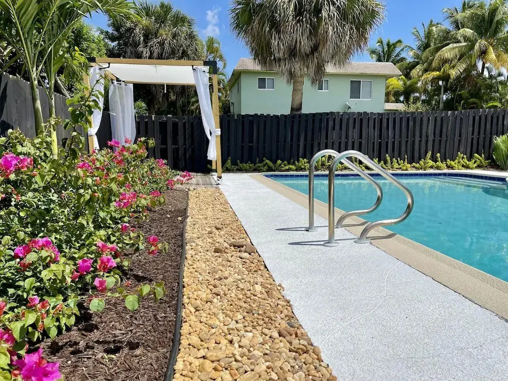Santorini House - 3 Bed 2 Bath in Wilton Manors - Walking Distance to Wilton Drive