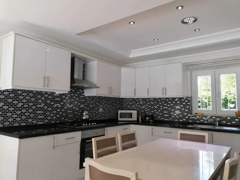 Crown Villa 2