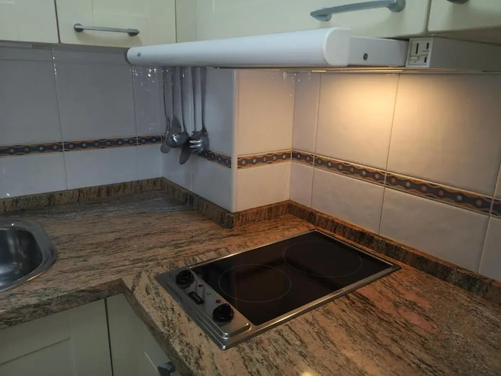 APARTAMENTO 1ª LINEA PLAYA GARAJE PISCINAS TERRAZA