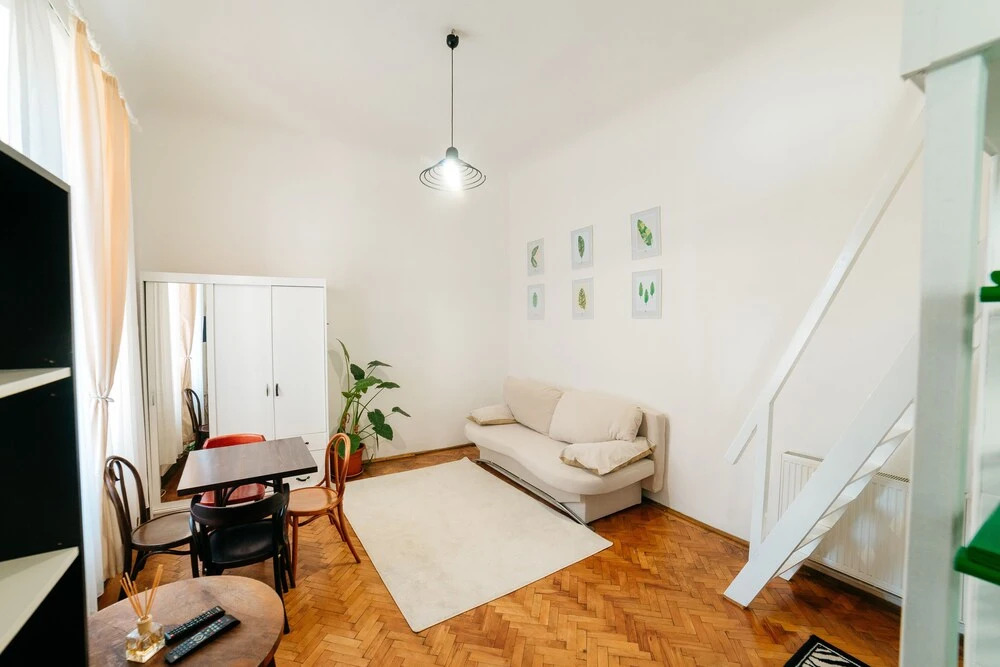 Mathe Apartments 3