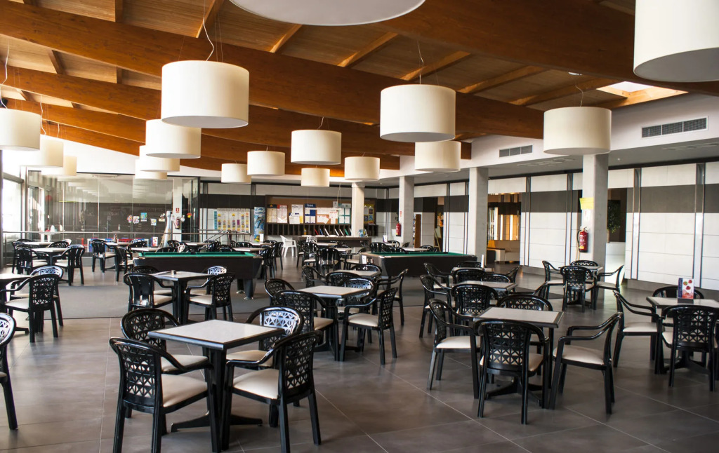 Hotel Papi Blau