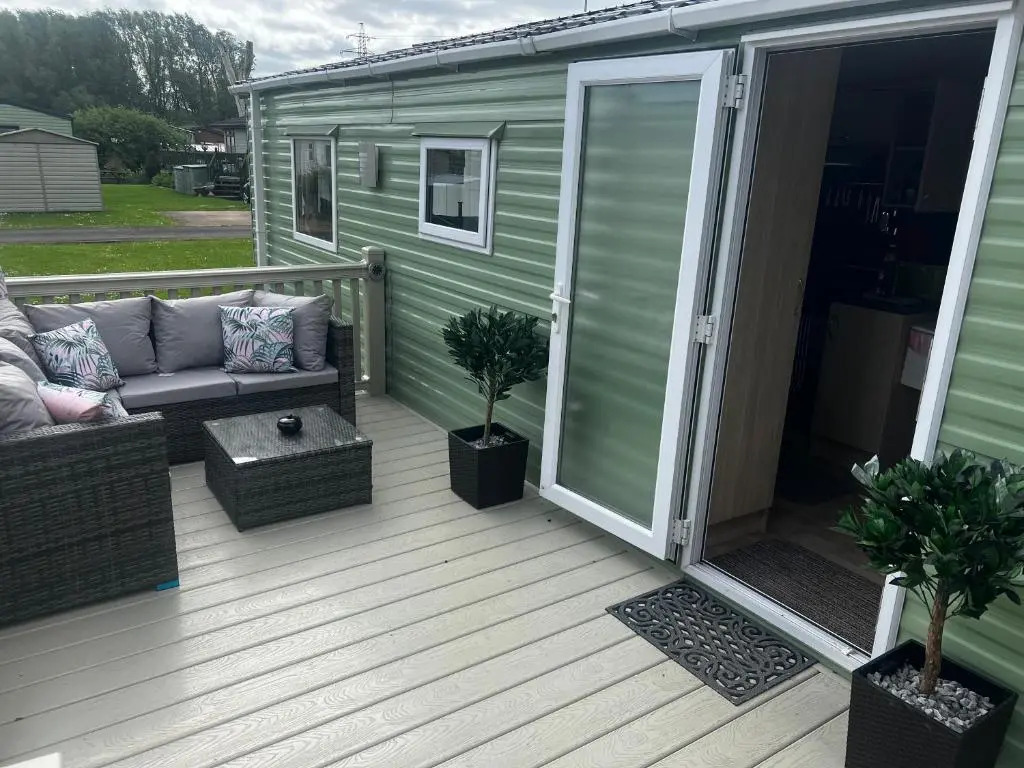 Relaxing and Quiet Holiday Cabin, Sleeps 4