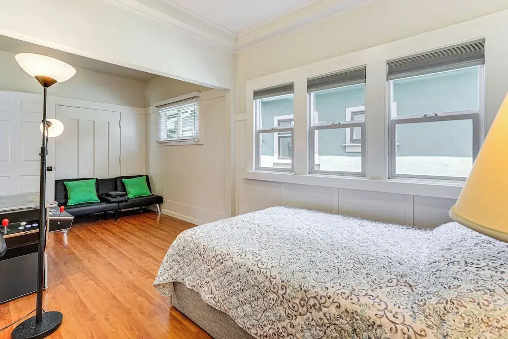 Stroll to SF Bay Beaches! Cozy Home in Alameda