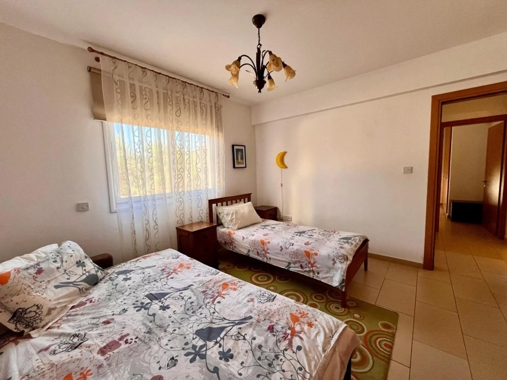 2 bedroom with private garden, walk to Nissi Beach, communal swimming pool