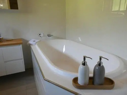 Osprey Lodge Beachfront Bed & Breakfast