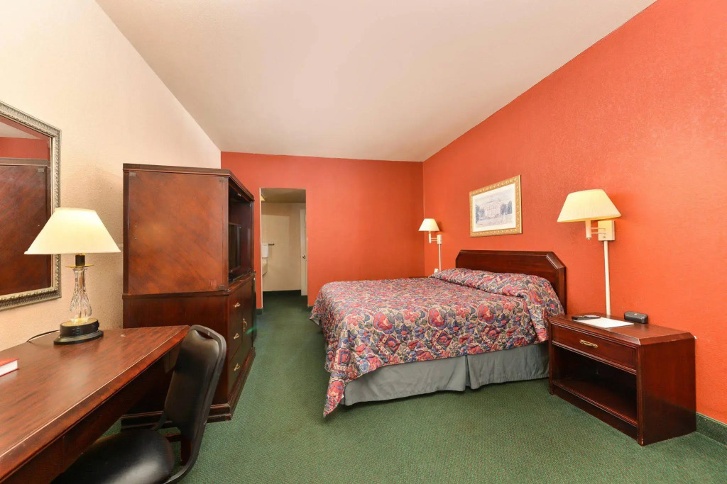 Econo Lodge Junction