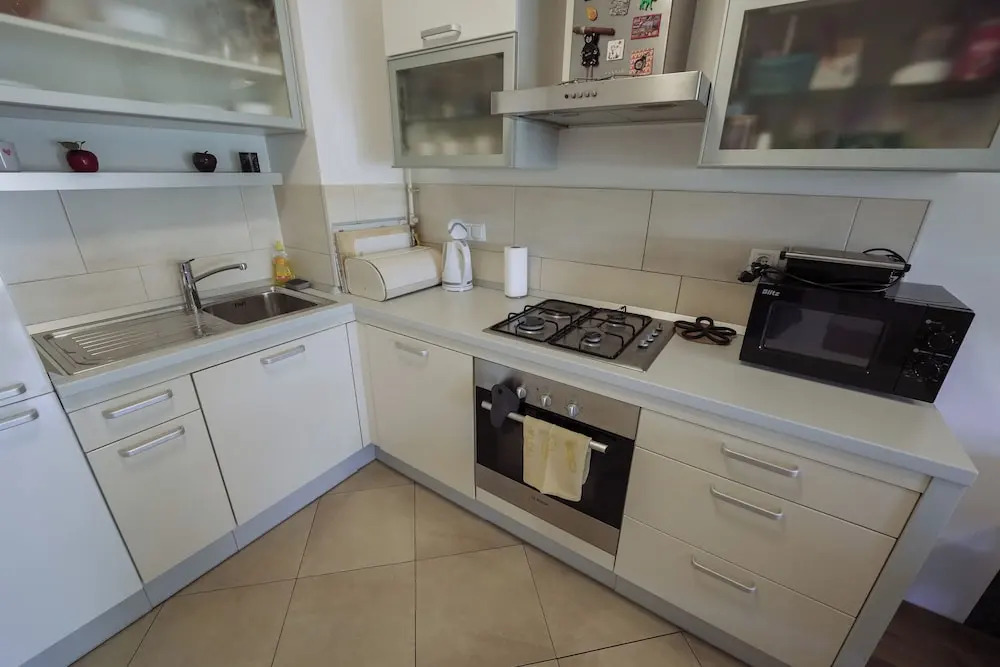 Lola Suite, One Bedroom Place With Free Parking