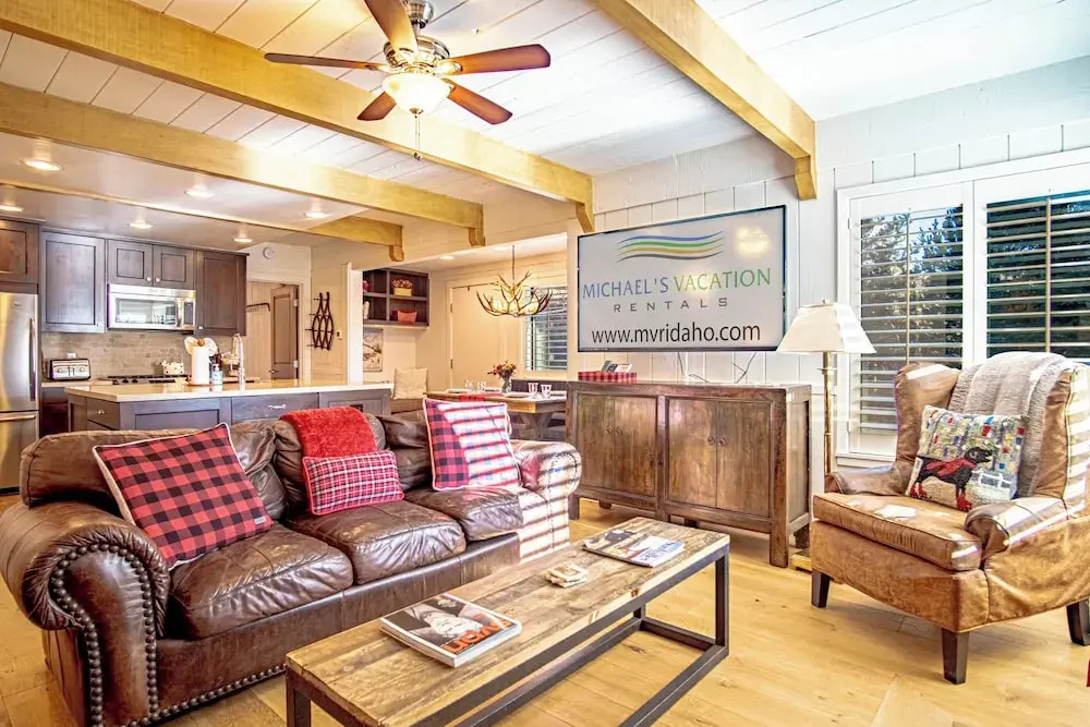 4BD Villager Mountain Retreat + SV Resort Passes