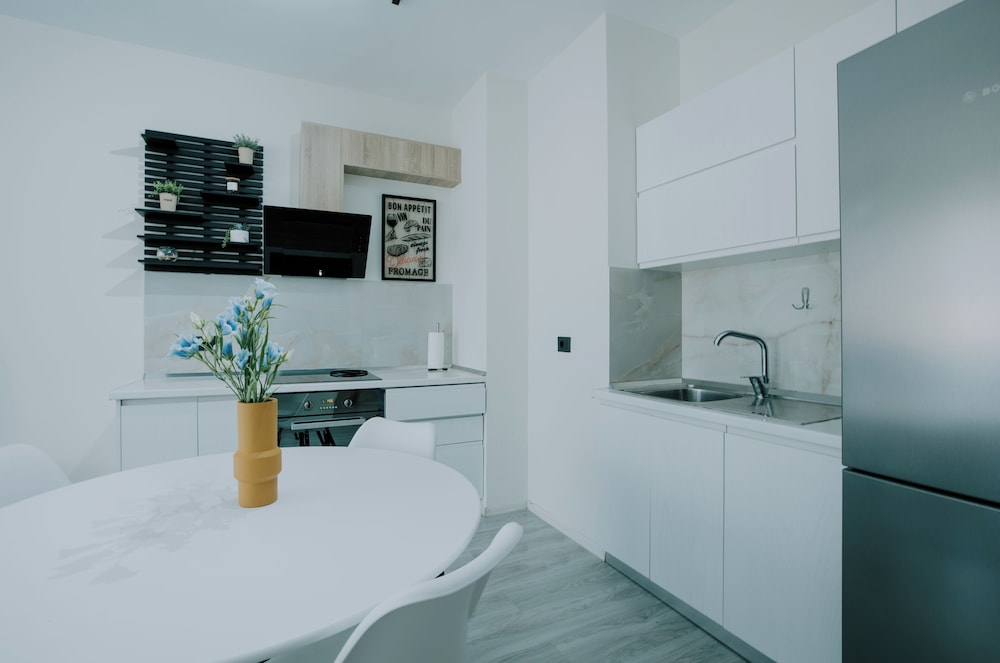 Elrea Living 2 Central 1BR with Dajti & Skyline View