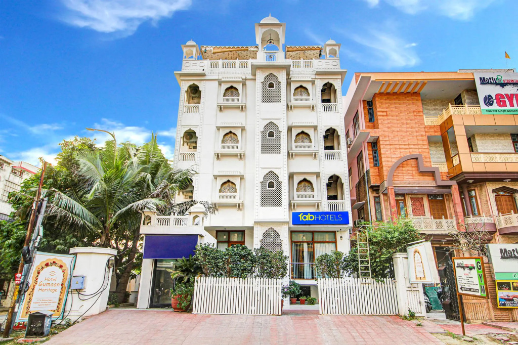FabHotel Heritage Villa