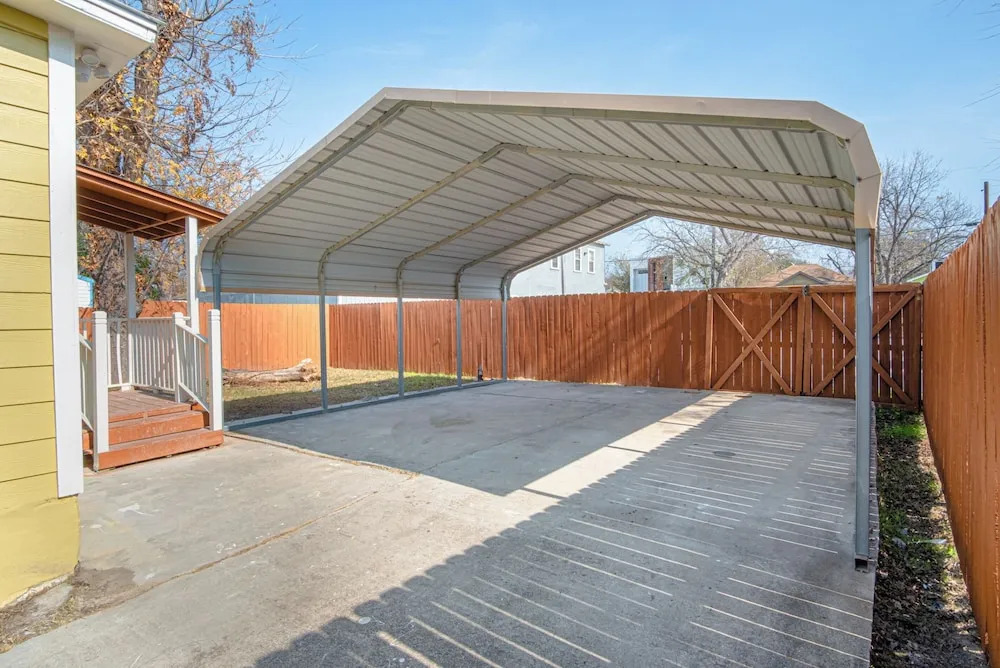 Wonderful 3 BR 2 BA Near Downtown